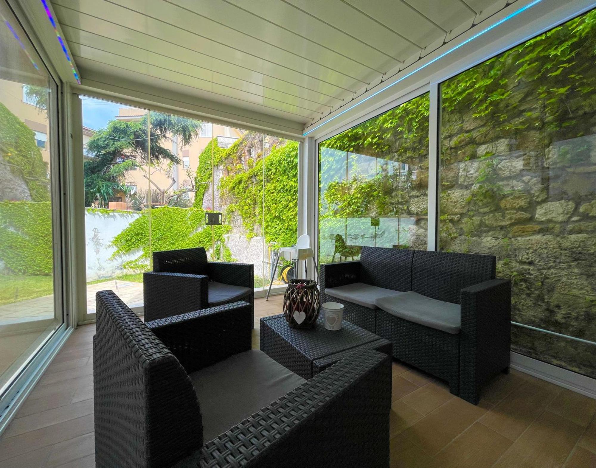 The Shabby House - Charming Seaside Retreat In Central Anzio, Steps From Beach And Train Station Luaran gambar