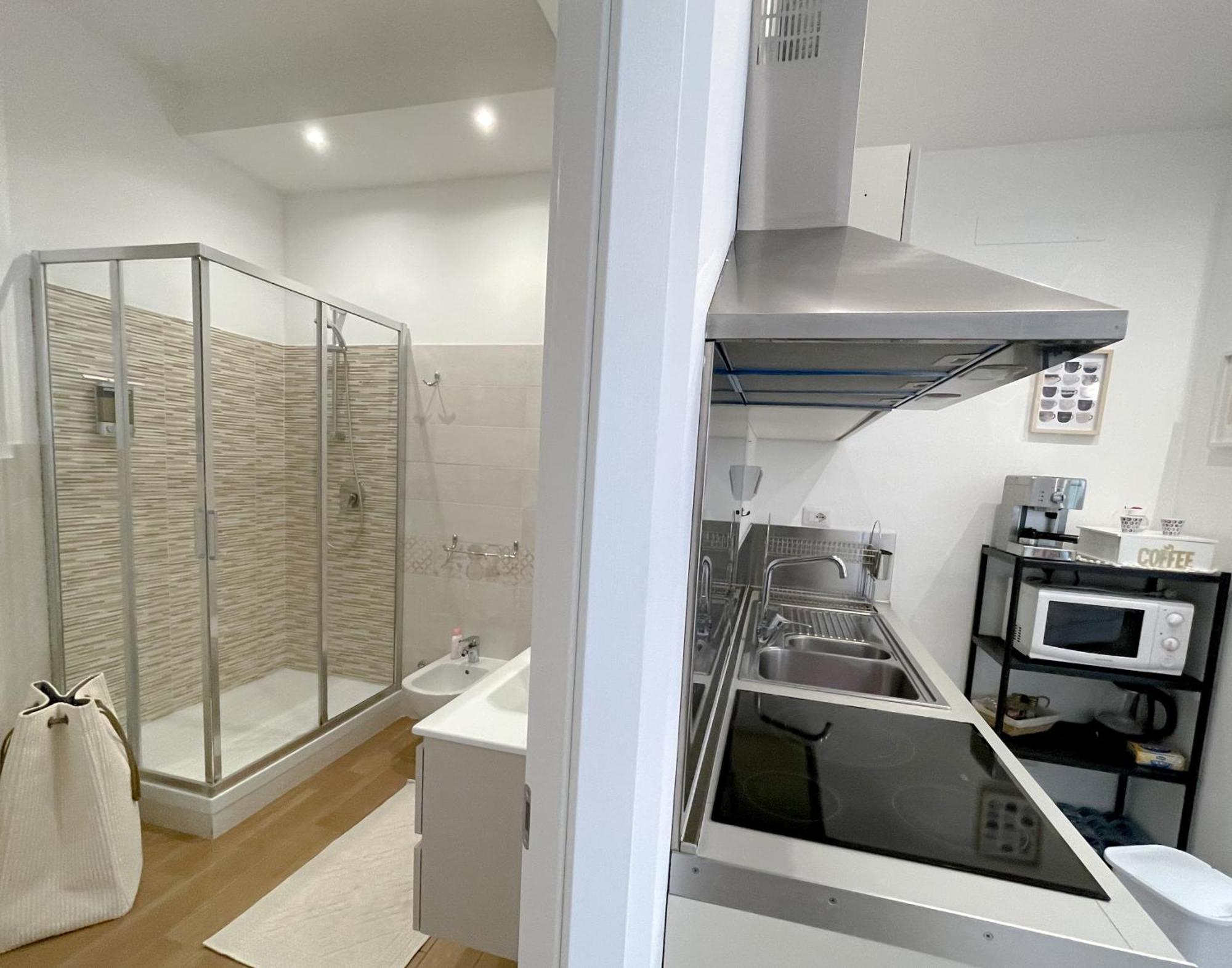 The Shabby House - Charming Seaside Retreat In Central Anzio, Steps From Beach And Train Station Luaran gambar